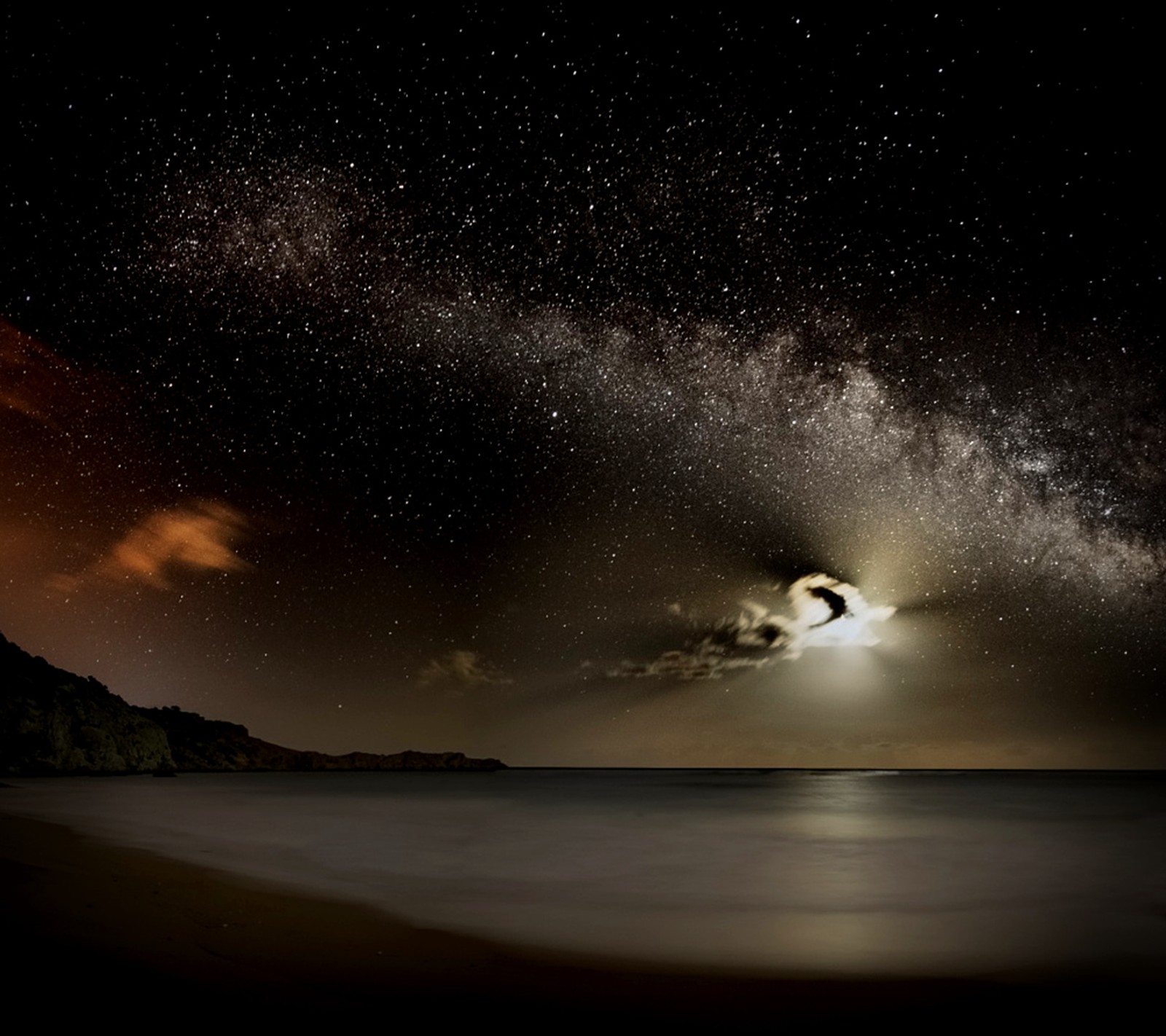 A view of the night sky with a full moon and a cloud (moonlight, night, starry)