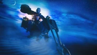 Din Djarin sur un speeder bike dans une nuit étoilée, incarnant l'esprit de The Mandalorian.