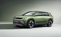 Skoda Vision 7S : Design futuriste de SUV électrique en vert olive