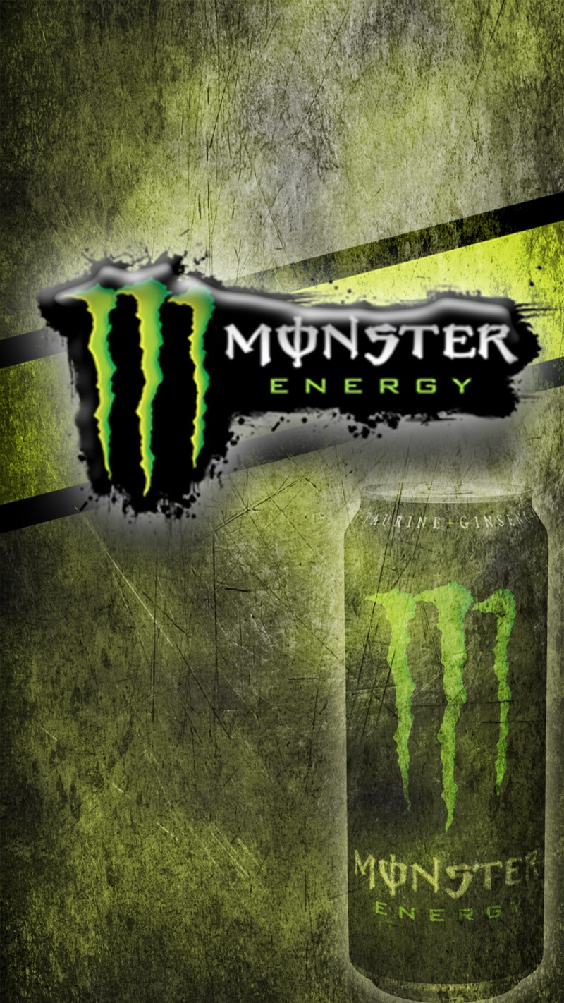 Крупный план банки monster energy на зеленом фоне (напиток, энергия, девочки, зелёный, монстр)