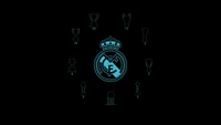 Minimalistisches Logo des Real Madrid CF mit Trophäen auf schwarzem Hintergrund