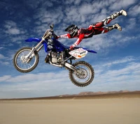 Extreme Stunt Biker in Airborne Action