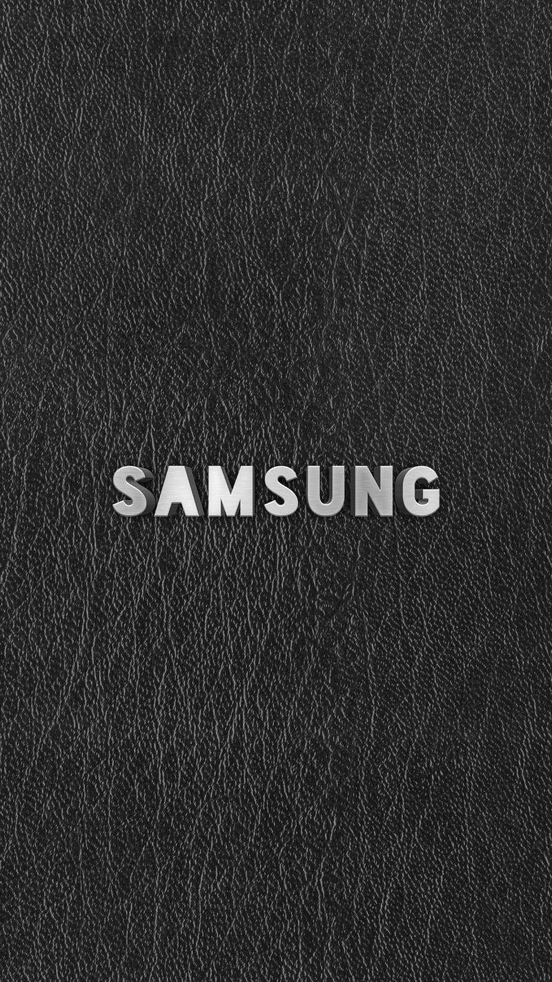 Крупным планом черный телефон samsung с логотипом samsung на нем (2017, чёрный, край, галактика, кожа)