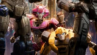 Elita 1 e Bumblebee se unem em Transformers: Um (2024)