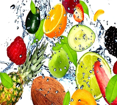 Assortiment vibrant de fruits frais avec éclaboussures d'eau