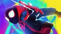 Miles Morales como Homem-Aranha em uma pose vibrante e dinâmica, mostrando um fundo colorido e artístico inspirado em "Homem-Aranha: No Aranhaverso.