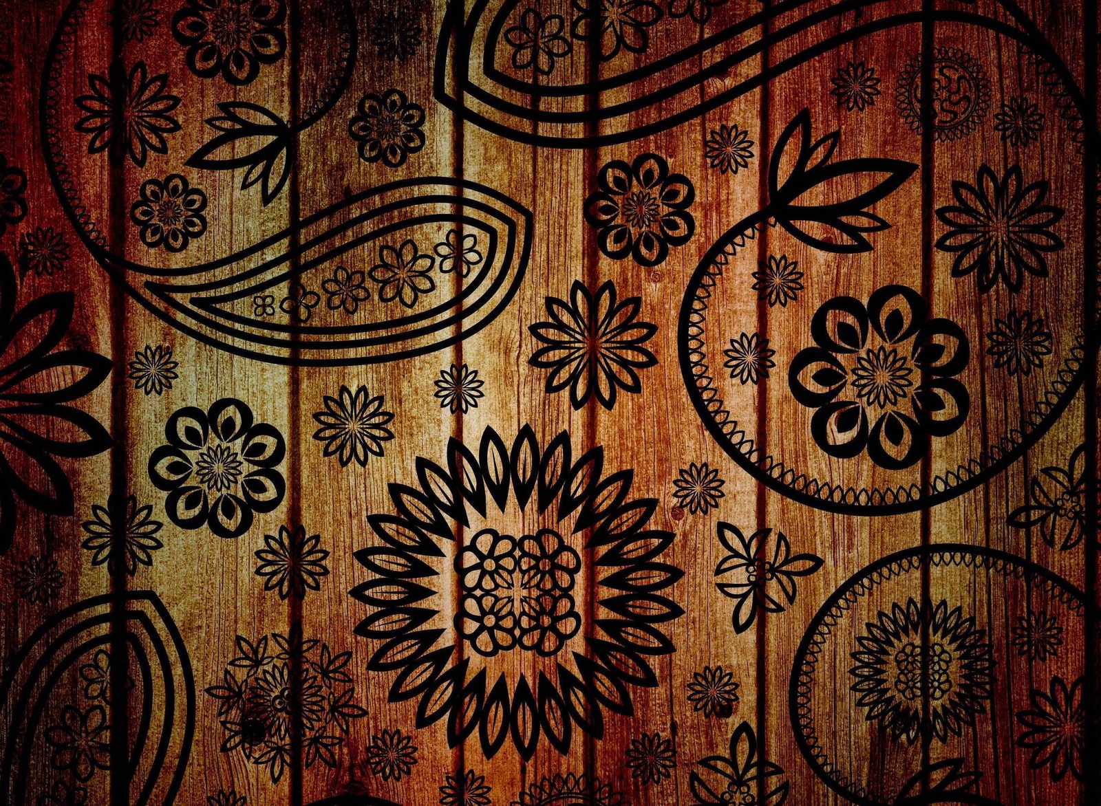 A close up of a wooden wall with a pattern on it (ethnic, istanbul, oryantal)