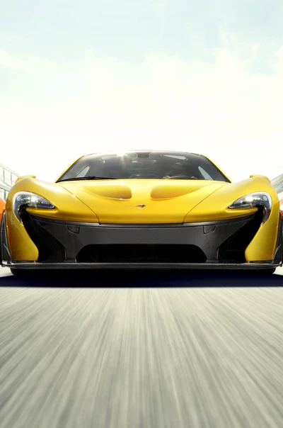 McLaren P1: La cumbre del rendimiento y el diseño en movimiento