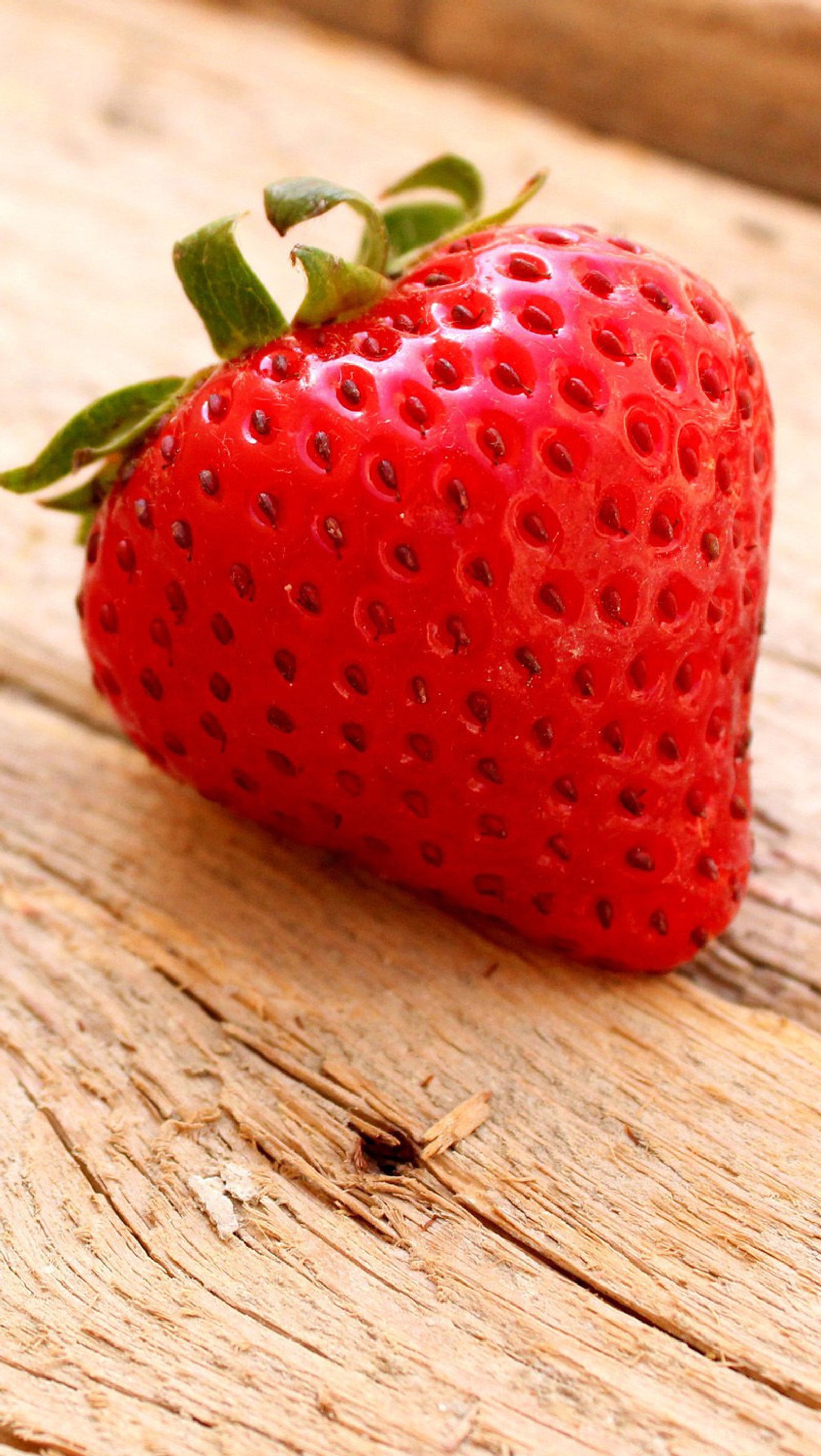 Lade grün, gesund, rot, erdbeere, holz Hintergrund herunter